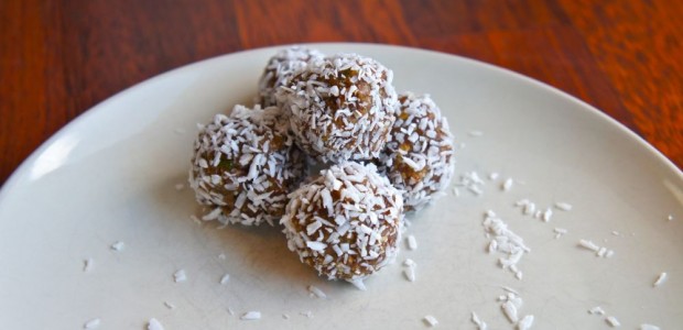 #htmlcaption_2055 Lime & Coconut Cashew Balls